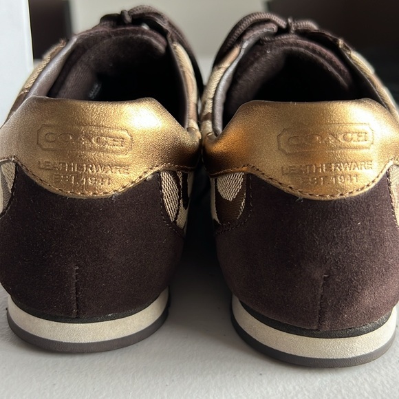 COACH Shoes - Picture 4 of 7